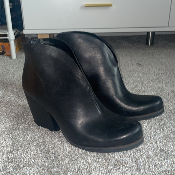 Korks bootie - Picture 4 of 9